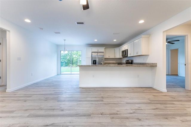 11 LOCUST TERRACE WAY, Ocala, FL 34472