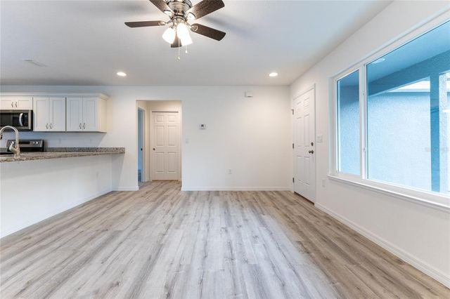11 LOCUST TERRACE WAY, Ocala, FL 34472