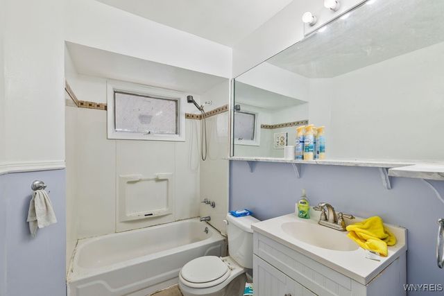 615 Hopkins Street, Buffalo, NY 14220