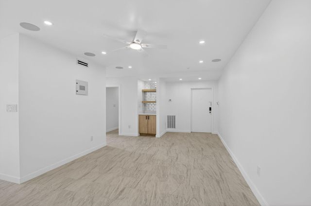 7819 Lakeside Boulevard 812, Boca Raton, FL 33434