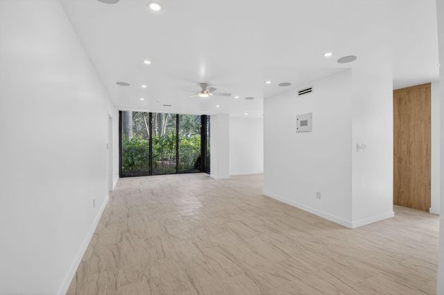 7819 Lakeside Boulevard 812, Boca Raton, FL 33434