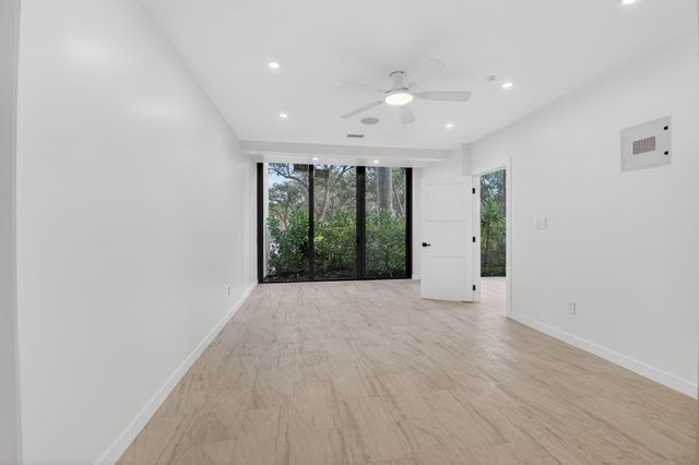 7819 Lakeside Boulevard 812, Boca Raton, FL 33434