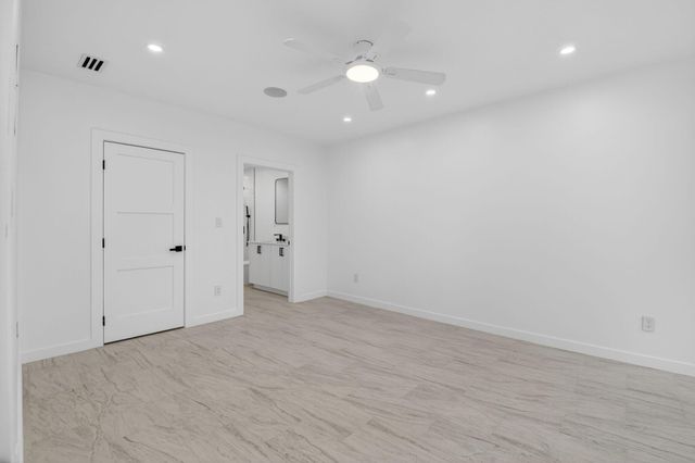 7819 Lakeside Boulevard 812, Boca Raton, FL 33434