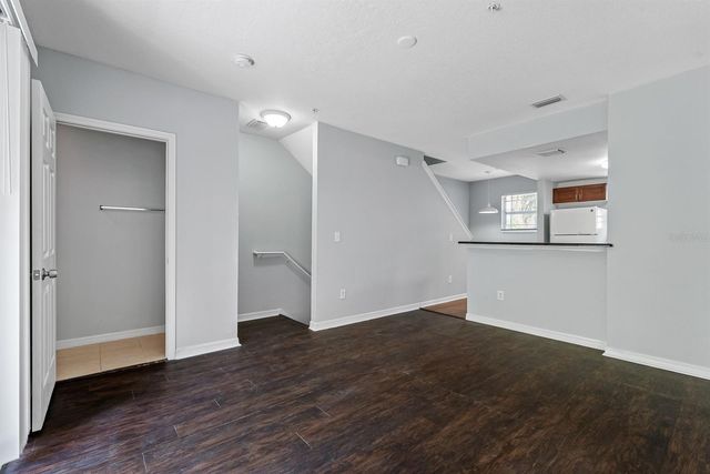 5710 LAS VENTANAS DRIVE, Tampa, FL 33617