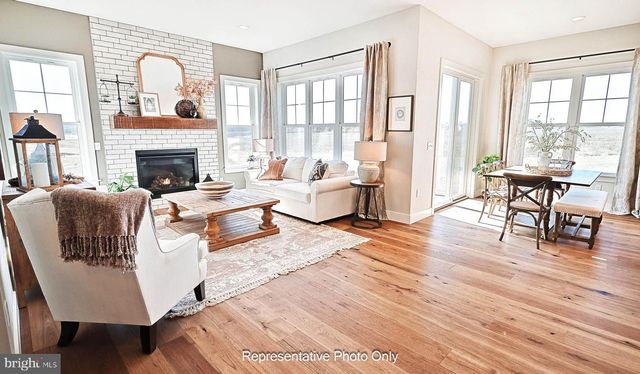504 WINDING CREEK BLVD, Annville, PA 17003