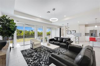 316 Indies DR W 201, Naples, FL 34114