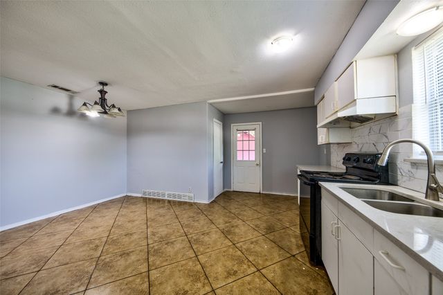 2134 Sequoyah Way, Carrollton, TX 75006