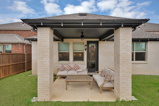 7325 Bronco Bluff, Sachse, TX 75048