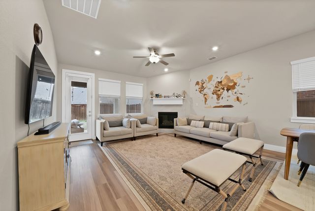 7325 Bronco Bluff, Sachse, TX 75048