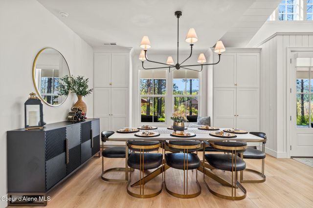 306 Eskridge Place, Dover, ID 83825