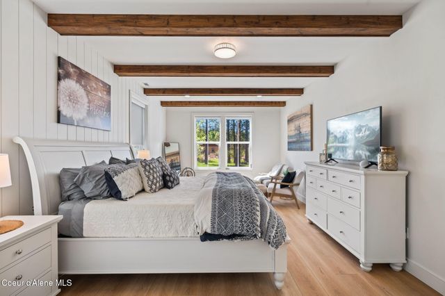 306 Eskridge Place, Dover, ID 83825