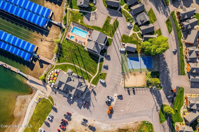 306 Eskridge Place, Dover, ID 83825