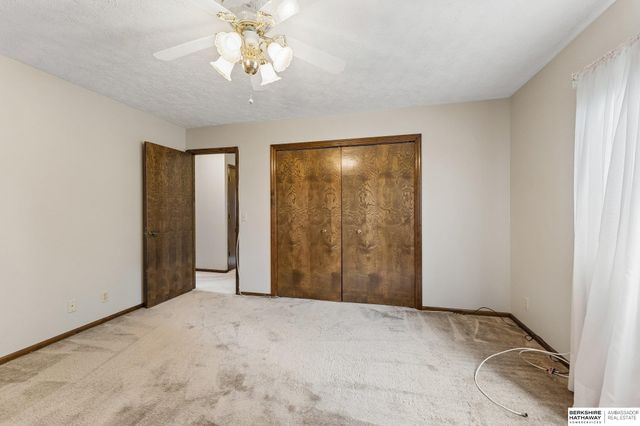603 Dearborn Circle, Papillion, NE 68046