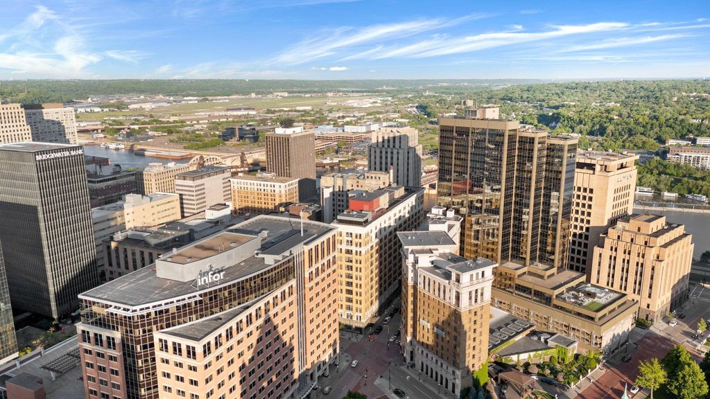 360 Saint Peter Street 4, Saint Paul, MN 55102