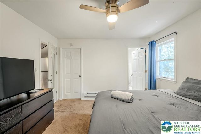 117 St Regis Walk, Coolbaugh Twp, PA 18466