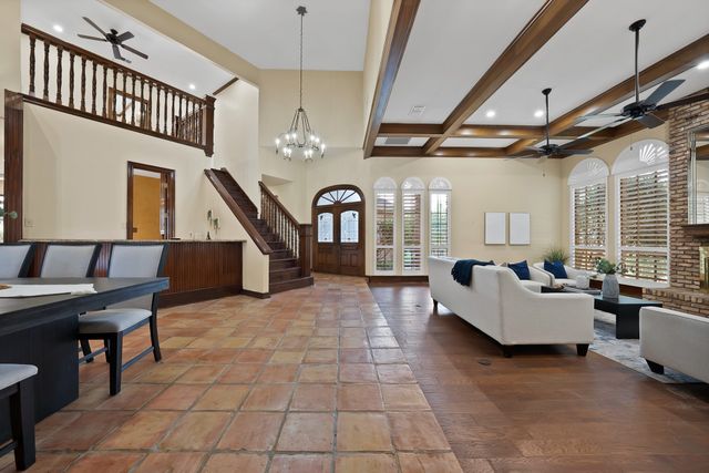 2714 Ridge Top Lane, Arlington, TX 76006