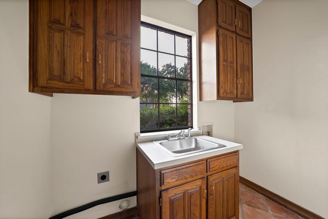 2714 Ridge Top Lane, Arlington, TX 76006