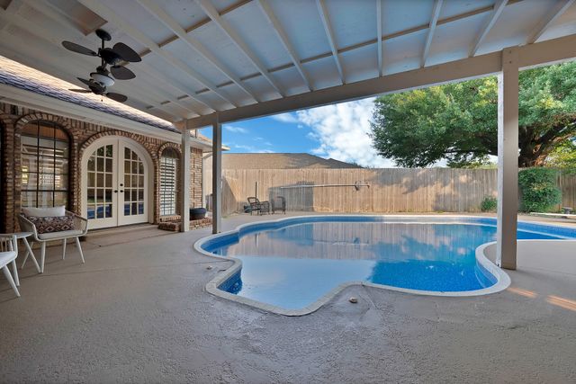 2714 Ridge Top Lane, Arlington, TX 76006