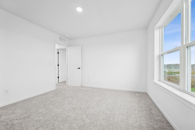 1632 Tyrone Drive, Shakopee, MN 55379