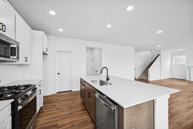 1632 Tyrone Drive, Shakopee, MN 55379