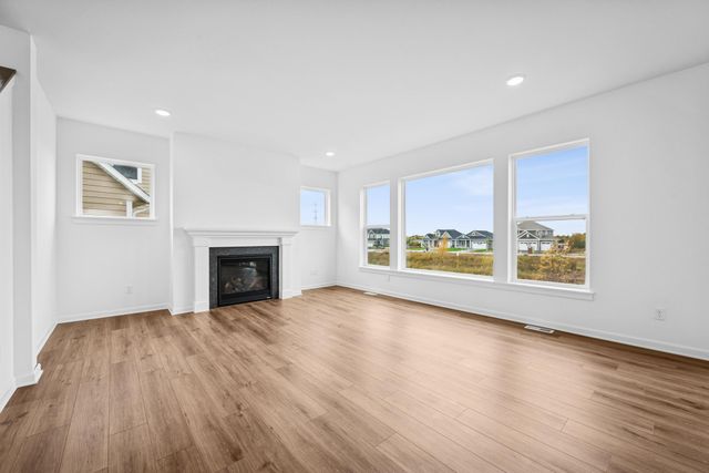 1632 Tyrone Drive, Shakopee, MN 55379