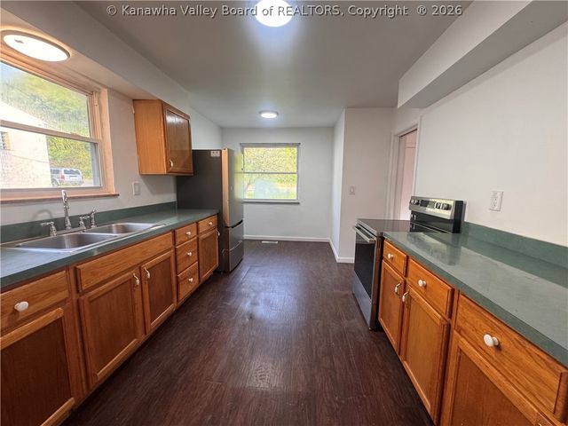 4431 Washington Street W, Charleston, WV 25313
