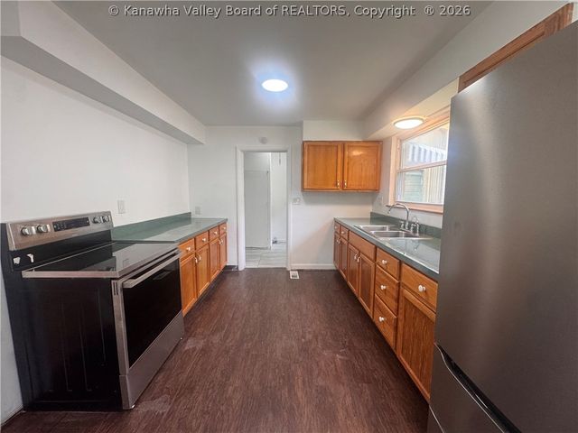 4431 Washington Street W, Charleston, WV 25313