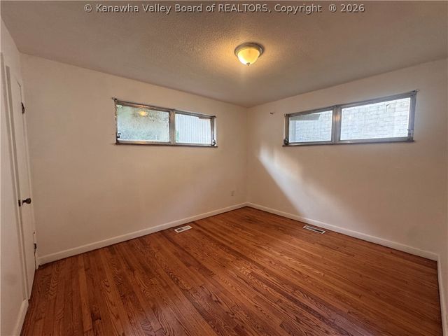 4431 Washington Street W, Charleston, WV 25313