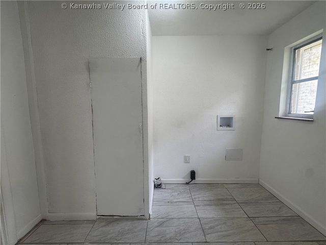 4431 Washington Street W, Charleston, WV 25313