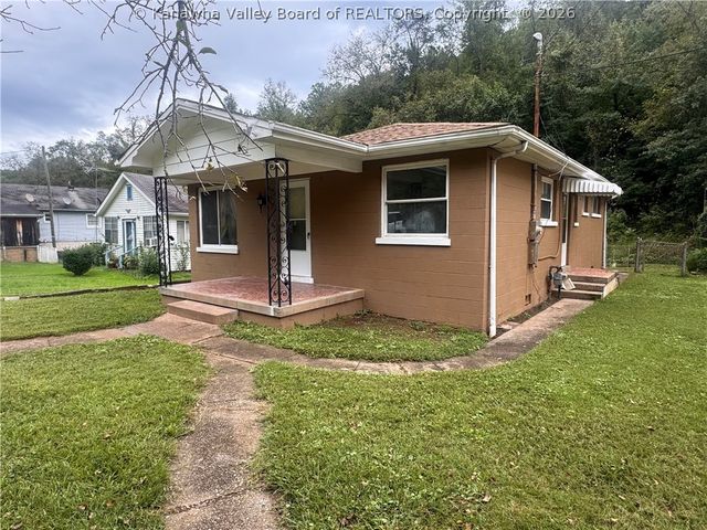 4431 Washington Street W, Charleston, WV 25313