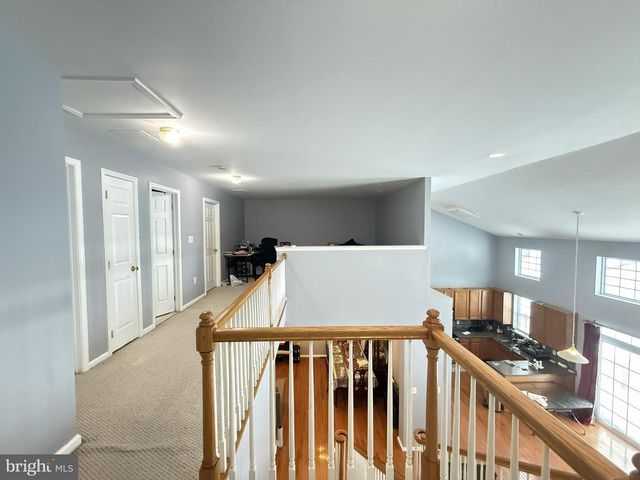 145 KENSINGTON DR, Lehman, PA 18324