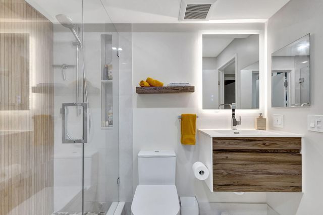 5460 N Ocean Drive 7-C, Singer Island, FL 33404