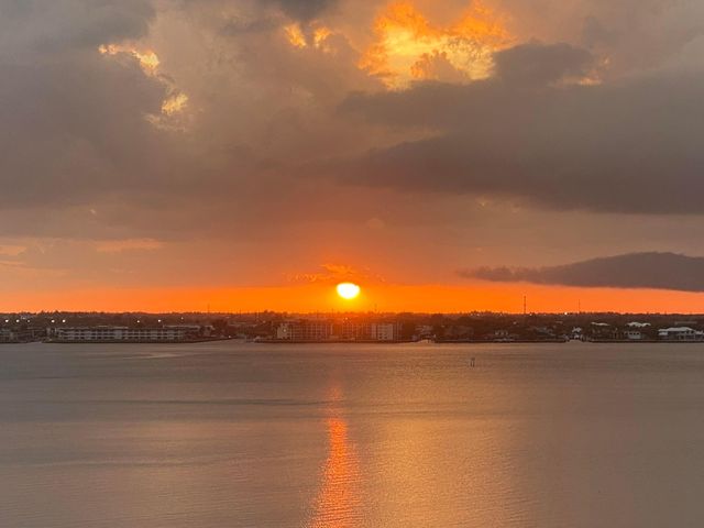 5460 N Ocean Drive 7-C, Singer Island, FL 33404