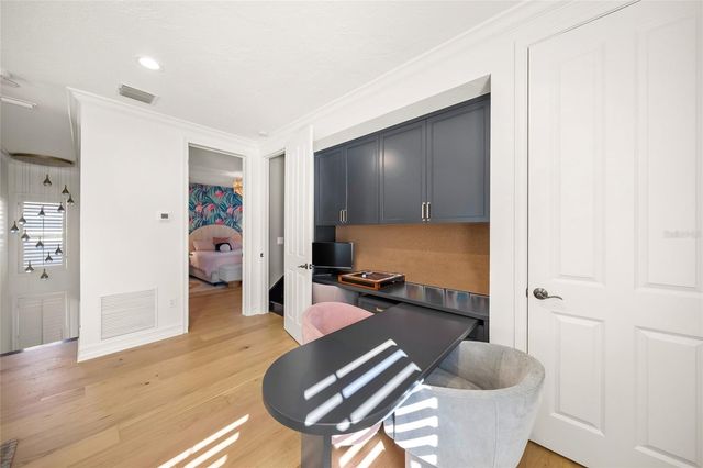 1451 REBECCA LANE, Sarasota, FL 34231