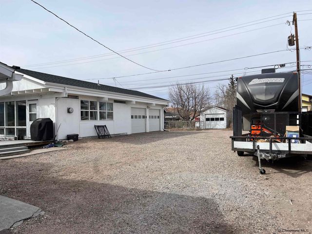 1406 E 19TH ST, Cheyenne, WY 82001