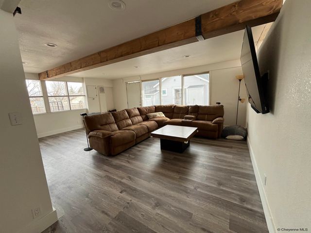 1406 E 19TH ST, Cheyenne, WY 82001