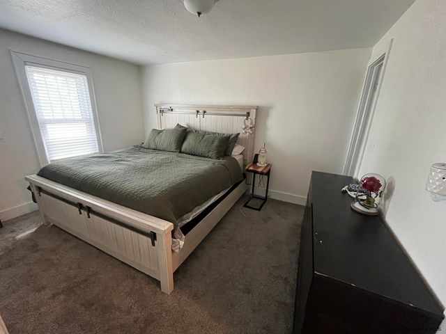 1406 E 19TH ST, Cheyenne, WY 82001