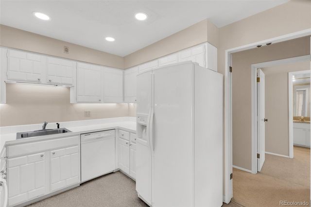 3511 S Hillcrest Drive 4, Denver, CO 80237