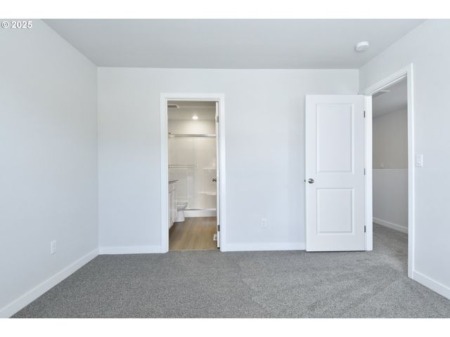 951 Ne 14TH St, Battle Ground, WA 98604