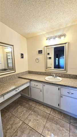 933 OLEANDER STREET, Lady Lake, FL 32159