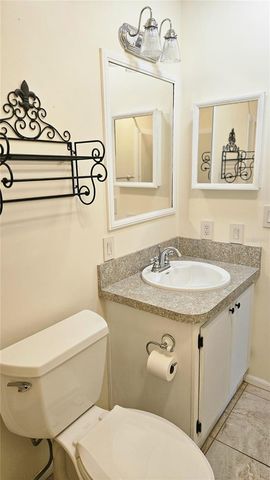 933 OLEANDER STREET, Lady Lake, FL 32159