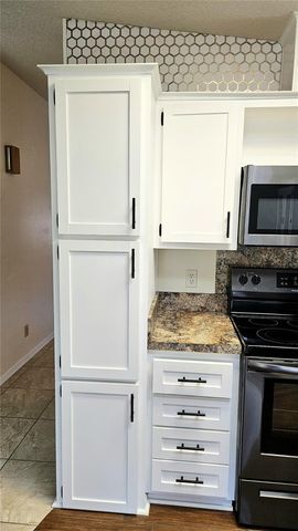 933 OLEANDER STREET, Lady Lake, FL 32159