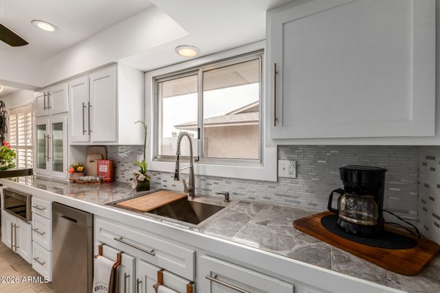 13047 W LIMEWOOD Drive, Sun City West, AZ 85375