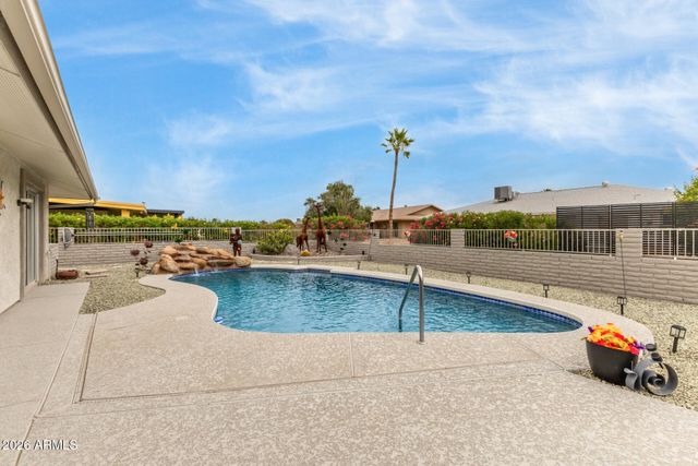 13047 W LIMEWOOD Drive, Sun City West, AZ 85375