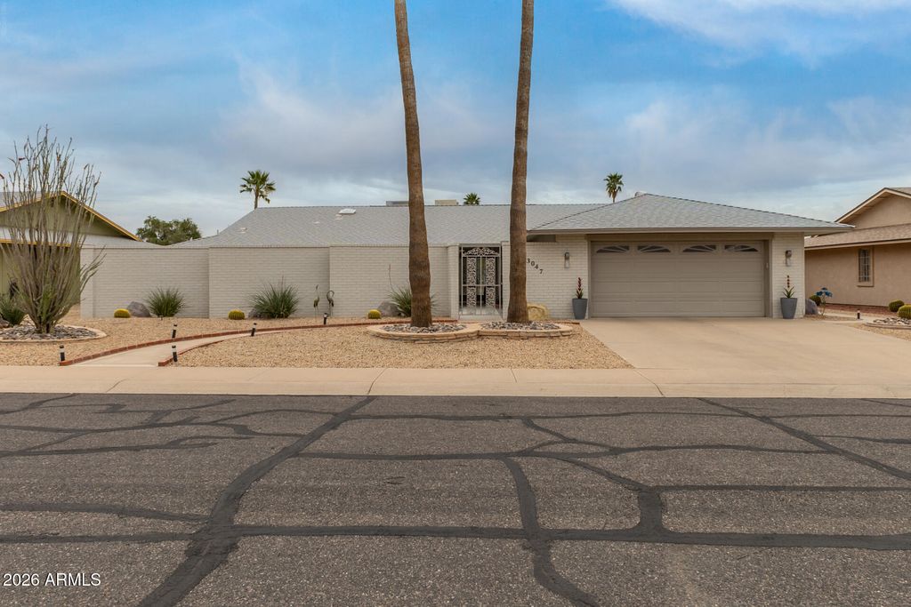 13047 W LIMEWOOD Drive, Sun City West, AZ 85375