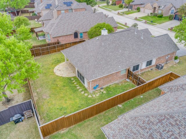 2472 Deerwood Drive, Little Elm, TX 75068