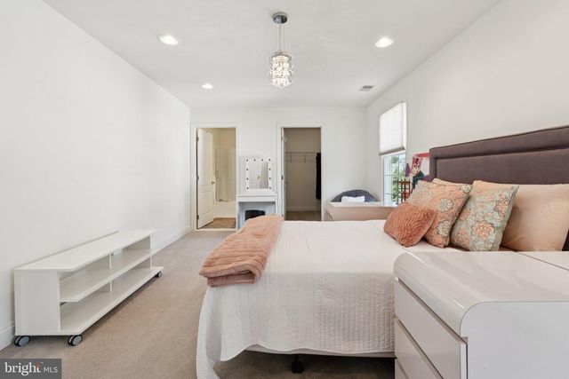 5923 INTERLACHEN CT, Haymarket, VA 20169