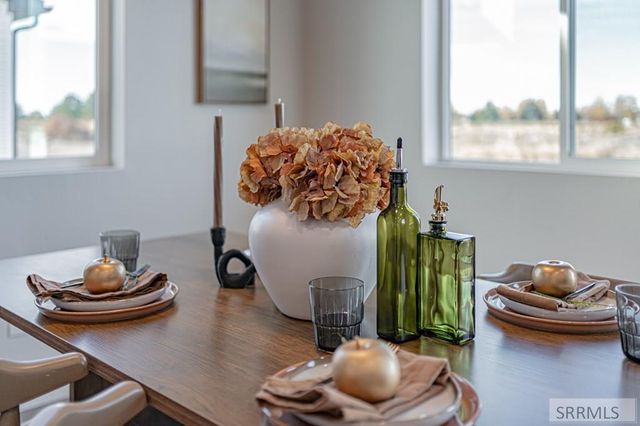 6455 Ender Ln, Idaho Falls, ID 83401