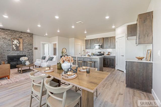 6455 Ender Ln, Idaho Falls, ID 83401