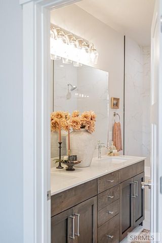 6455 Ender Ln, Idaho Falls, ID 83401